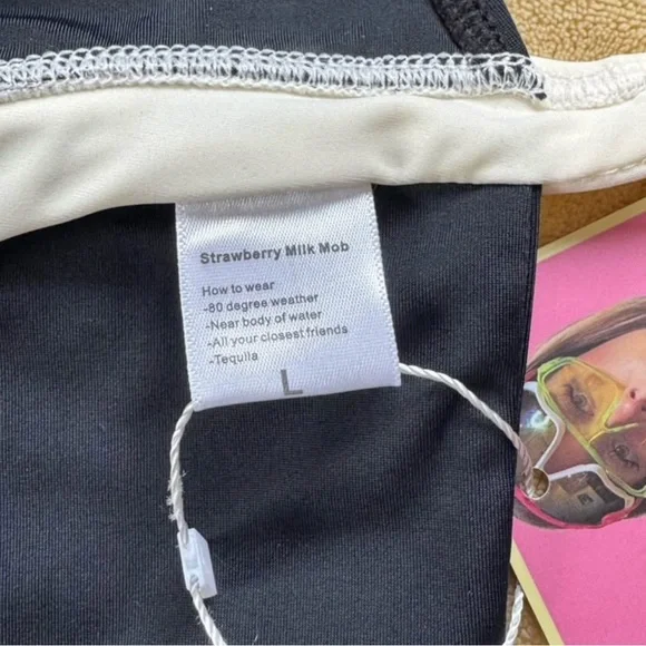 Strawberry Milk Mob Black Sporty Bikini Set L - Picture 6 of 6